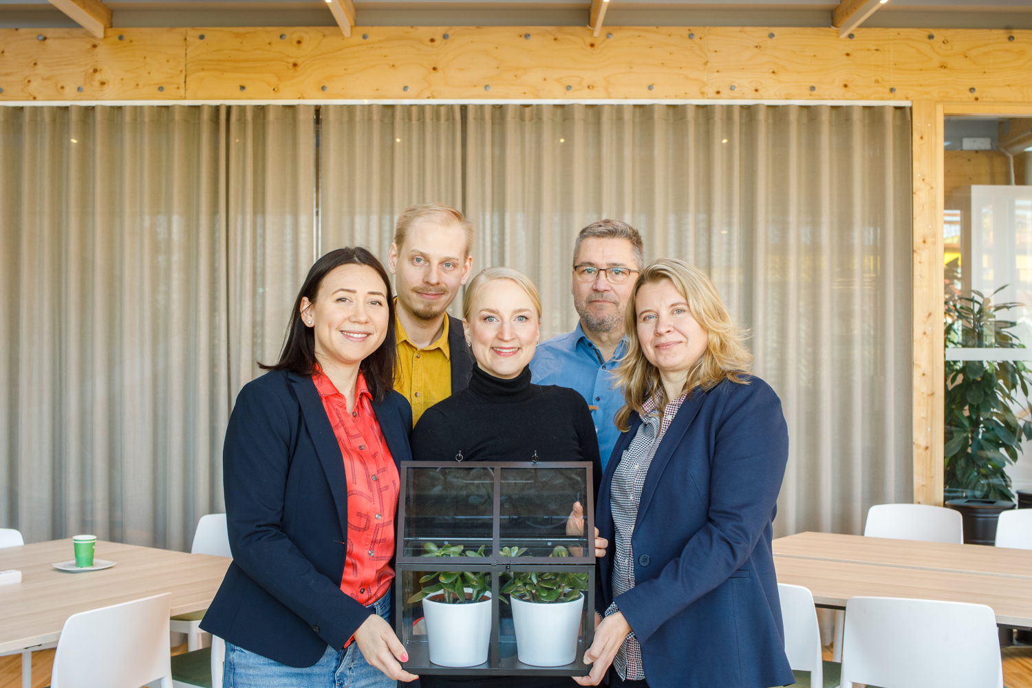 Volare teamet Sofia Siljama (Cerealia), Tuure Parviainen (Volare), Jarna Hyvönen (Volare), Tapio Lahti (Lantmännen Agro) och Kirsi Vesterinen (Cerealia). Kerstin Sigfridson (Lantmännen Group R&D) saknas från bilden